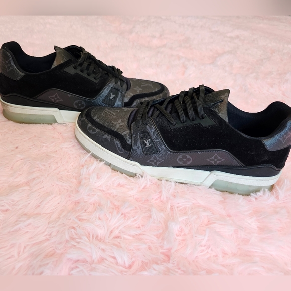 LV Trainer Sneaker - Picture 3 of 5